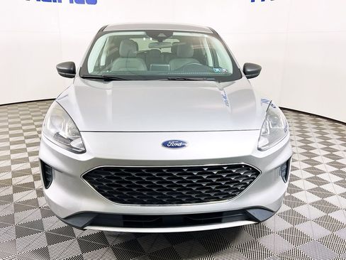 Certified 2022 Ford Escape SE image 3