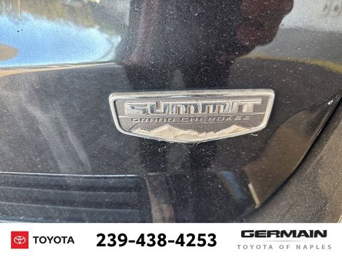 Used 2016 Jeep Grand Cherokee Summit image 9