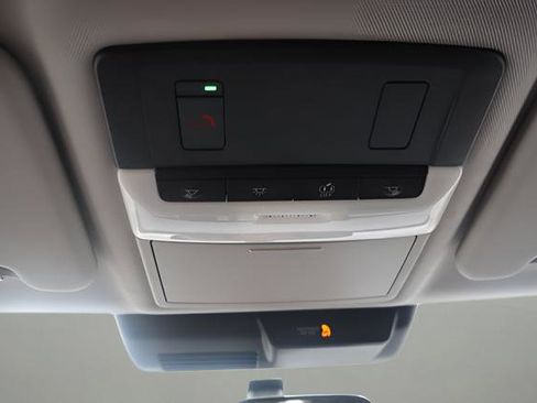 Used 2024 Mitsubishi Outlander AWD image 12