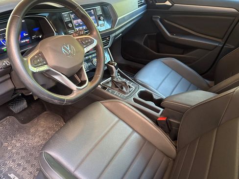 Used 2024 Volkswagen Jetta SE FWD image 10