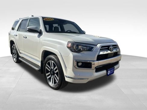 Used 2021 Toyota 4Runner Limited AWD/4WD image 9