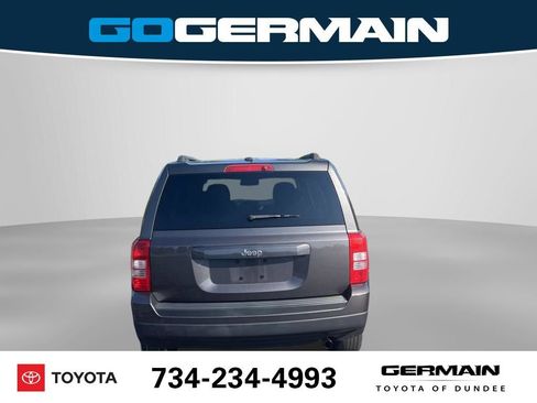 Used 2017 Jeep Patriot Sport w/ Power Value Group FWD image 9