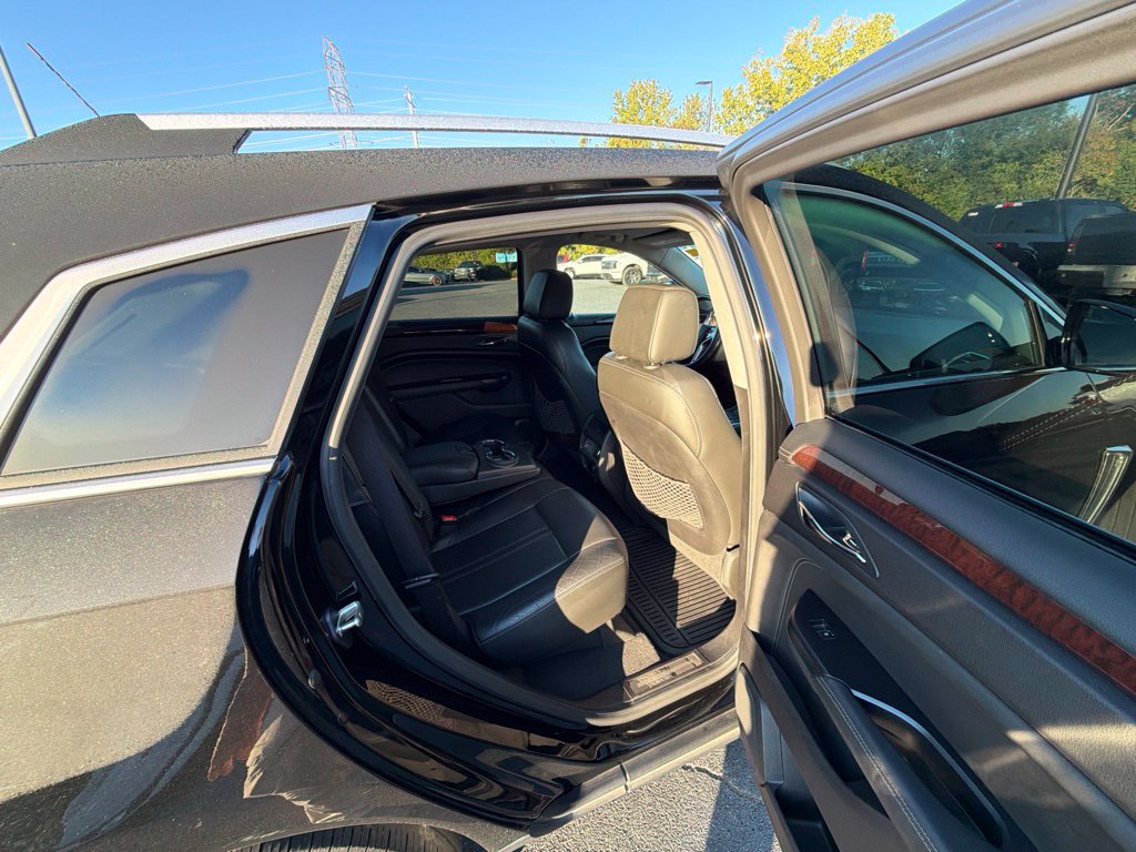 Used 2016 Cadillac SRX Luxury w/ Driver Awareness Package AWD/4WD image 16