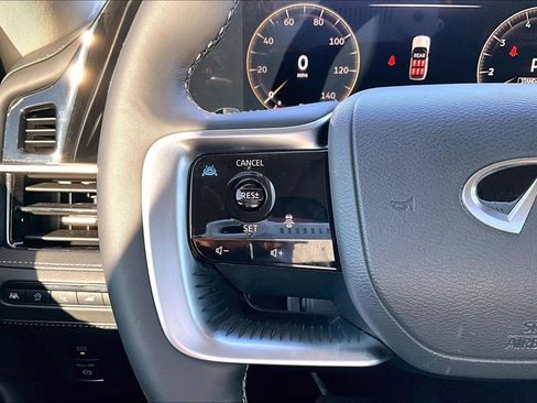 Used 2025 INFINITI QX80 Luxe w/ Cargo Package image 25