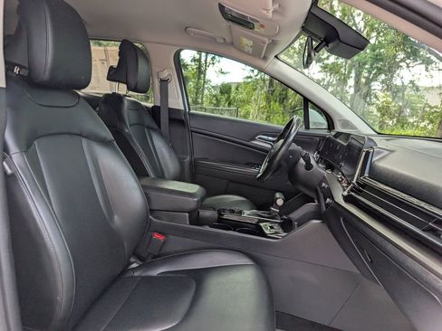 Used 2023 Kia Sportage EX FWD image 18