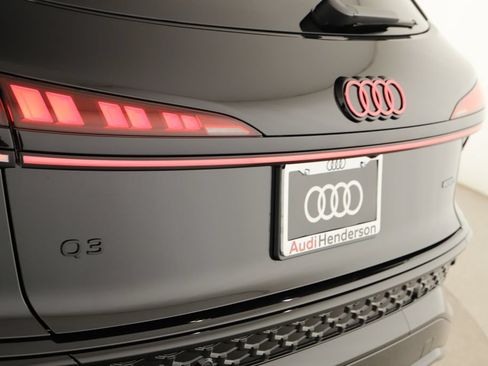 New 2026 Audi Q3 quattro 2.0T AWD/4WD image 31