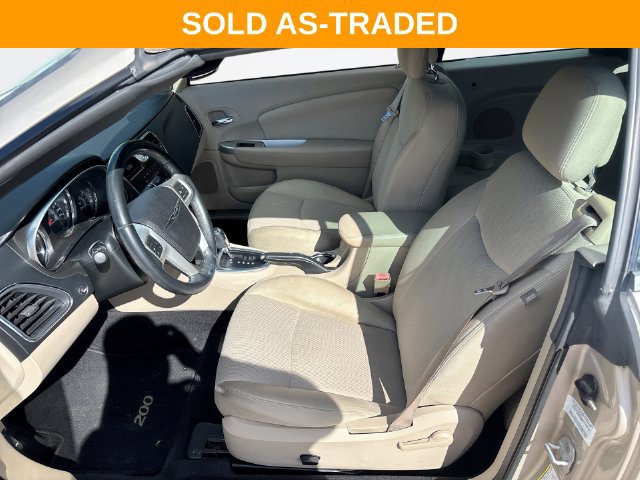 Used 2013 Chrysler 200 Touring FWD image 11