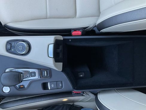 Used 2022 INFINITI QX50 Sensory image 22