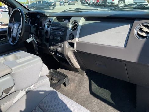 Used 2011 Ford F150 XLT w/ XLT Chrome Pkg image 19