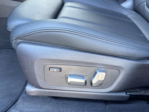 Used 2019 BMW X3 xDrive30i w/ Driving Assistance Package image 13