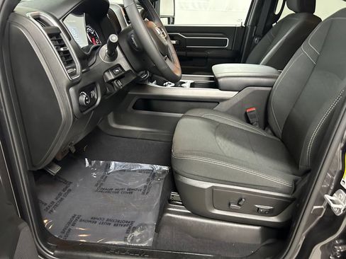 Used 2025 RAM 2500 Big Horn AWD/4WD image 11