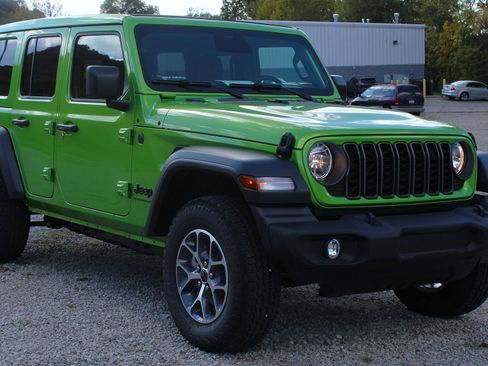 New 2026 Jeep Wrangler Unlimited Sport image 3
