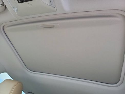 Used 2019 Toyota RAV4 Limited w/ Cold Weather Package FWD image 26