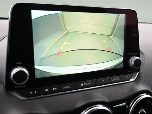Used 2024 Nissan Sentra SV FWD image 19