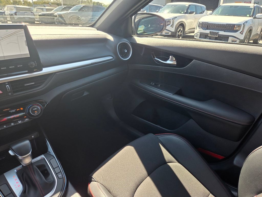 Used 2024 Kia Forte GT FWD image 16