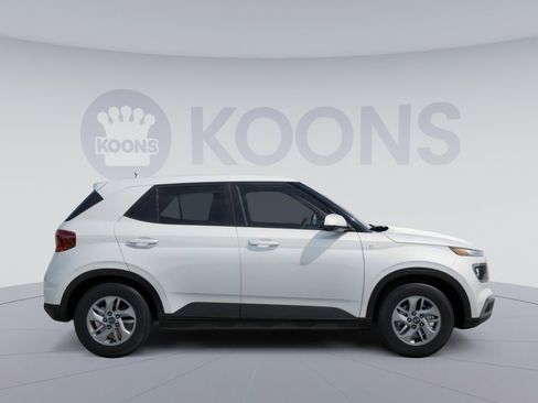 New 2026 Hyundai Venue SE FWD image 10