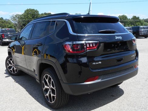 New 2026 Jeep Compass Limited AWD/4WD image 3