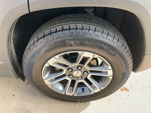 Used 2025 GMC Terrain Elevation image 24