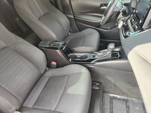 Used 2022 Toyota Corolla SE image 17