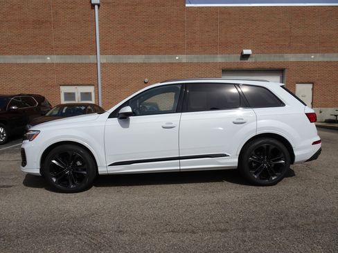 New 2026 Audi Q7 3.0T Premium Plus image 2