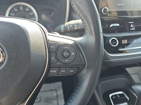 Used 2021 Toyota Corolla SE image 21