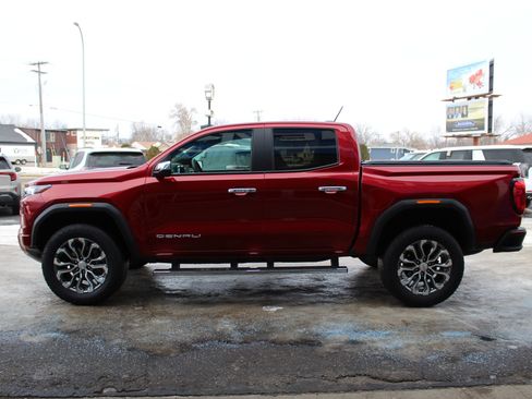 Certified 2023 GMC Canyon Denali image 9