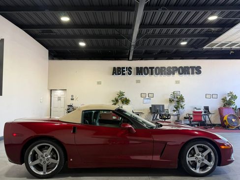 Used 2007 Chevrolet Corvette Convertible w/ Preferred Equipment Group RWD image 4