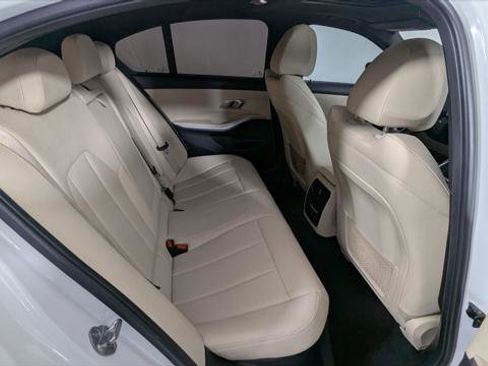 Used 2020 BMW 330i Sedan w/ Convenience Package image 22