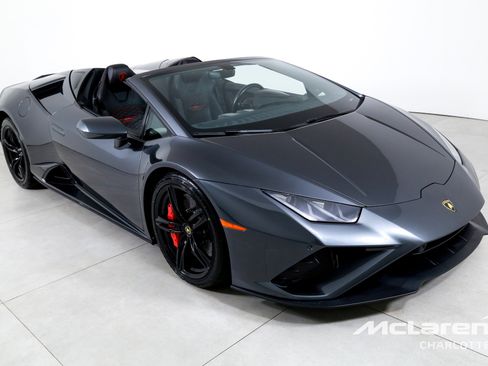Used 2022 Lamborghini Huracan EVO RWD image 4