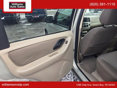 Used 2003 Ford Escape XLT image 12