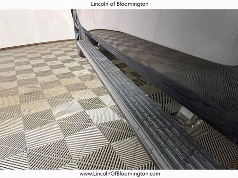 Used 2022 Ford Expedition Max Limited image 17