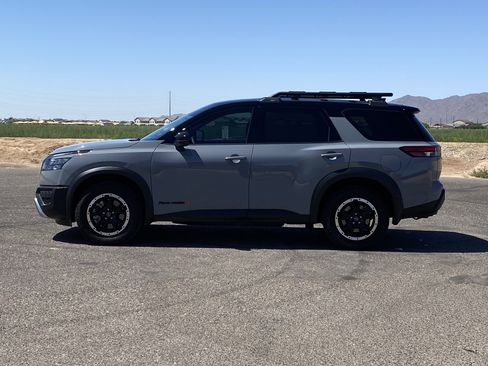 Used 2024 Nissan Pathfinder Rock Creek image 6