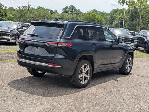 New 2026 Jeep Grand Cherokee Limited AWD/4WD image 3