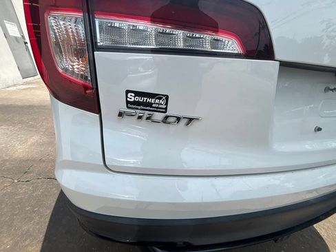 Used 2021 Honda Pilot Black Edition image 6