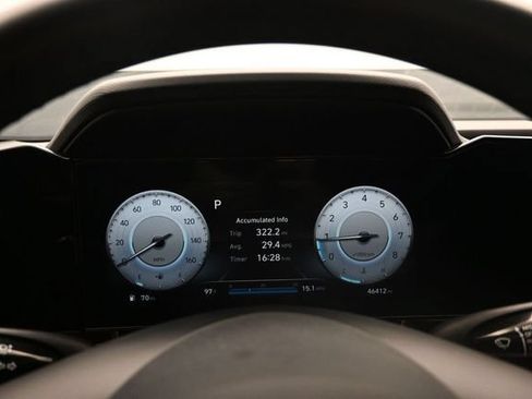 Used 2023 Hyundai Elantra SEL w/ Convenience Package FWD image 9