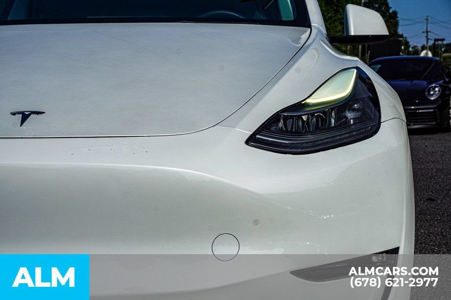 Used 2023 Tesla Model Y Performance AWD/4WD image 11