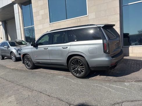 Certified 2024 Cadillac Escalade V w/ LPO, ONYX Package image 2