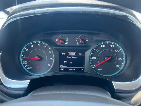 Used 2021 Chevrolet Traverse LS AWD/4WD image 17