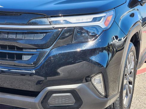 Used 2025 Subaru Forester Touring image 5