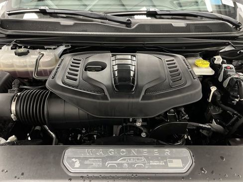 Used 2024 Jeep Wagoneer Series III w/ Convenience Group I image 43