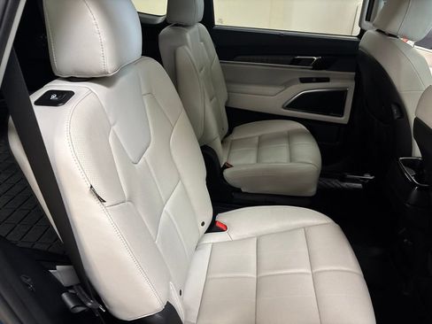 Used 2023 Kia Telluride SX AWD/4WD image 40