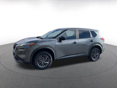 Used 2023 Nissan Rogue S image 8