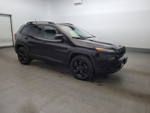 Used 2015 Jeep Cherokee Latitude w/ Cold Weather Group image 11