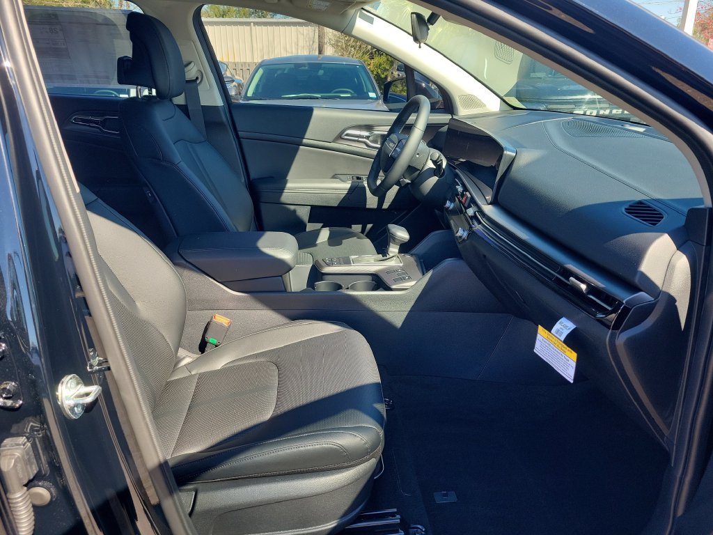 New 2026 Kia Sportage SX FWD image 7