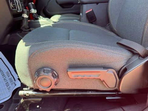 Certified 2025 Jeep Wrangler Unlimited Sport AWD/4WD image 9