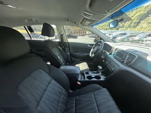 Used 2019 Kia Sportage LX FWD image 8