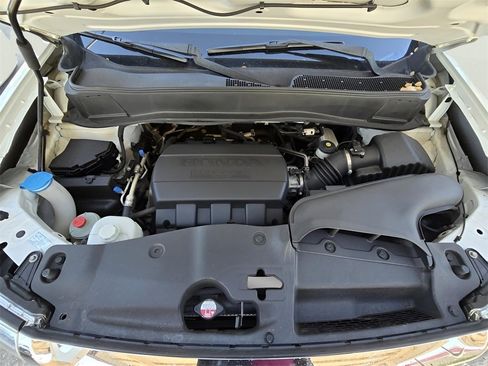 Used 2015 Honda Pilot Touring image 21