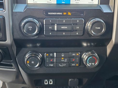 Used 2019 Ford F150 XLT w/ Equipment Group 302A Luxury image 14