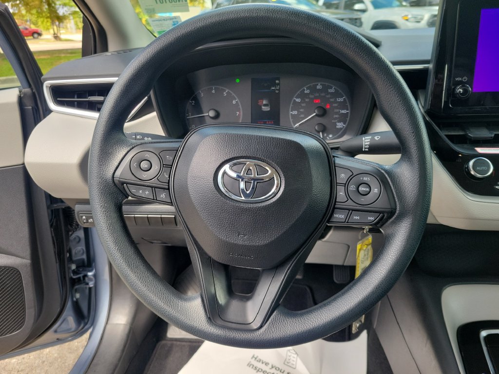 Used 2024 Toyota Corolla LE FWD image 17