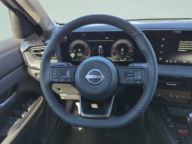Used 2026 Nissan Kicks SR w/ Cold Weather Package FWD image 13